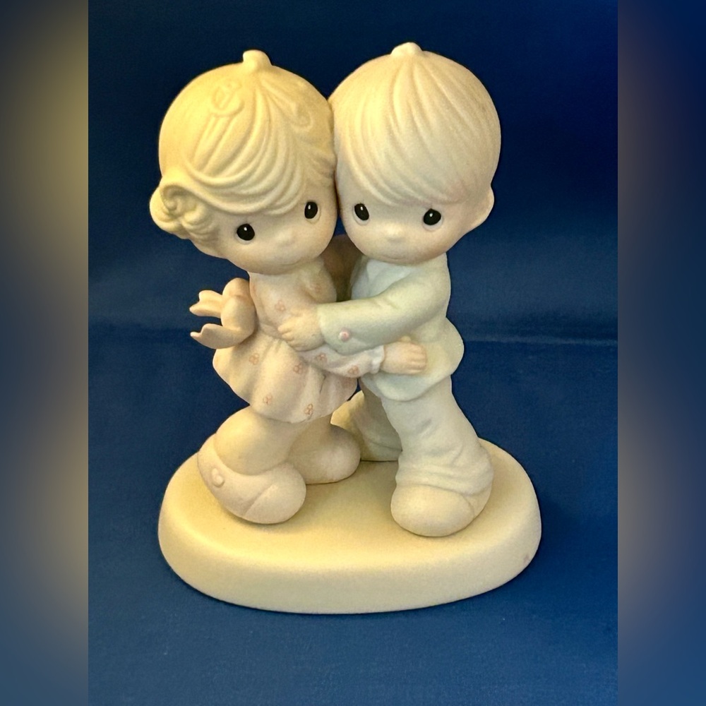 Precious Moments - 1990 Hug One Another 521299